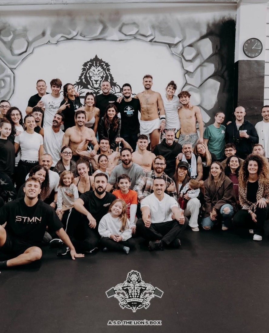 La community di The Lion's Box riunita nel box di Trani